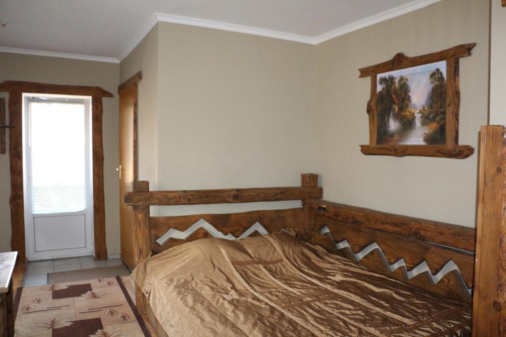 Eco Grill Hotel Restaurant Aquarius Lviv Room photo
