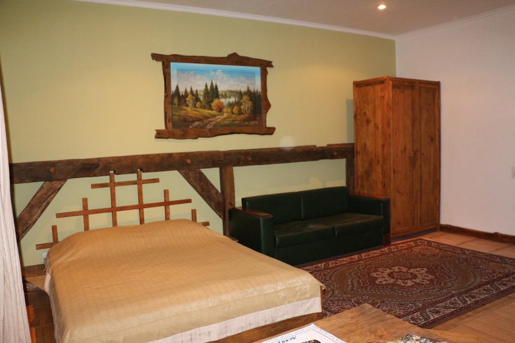 Eco Grill Hotel Restaurant Aquarius Lviv Room photo